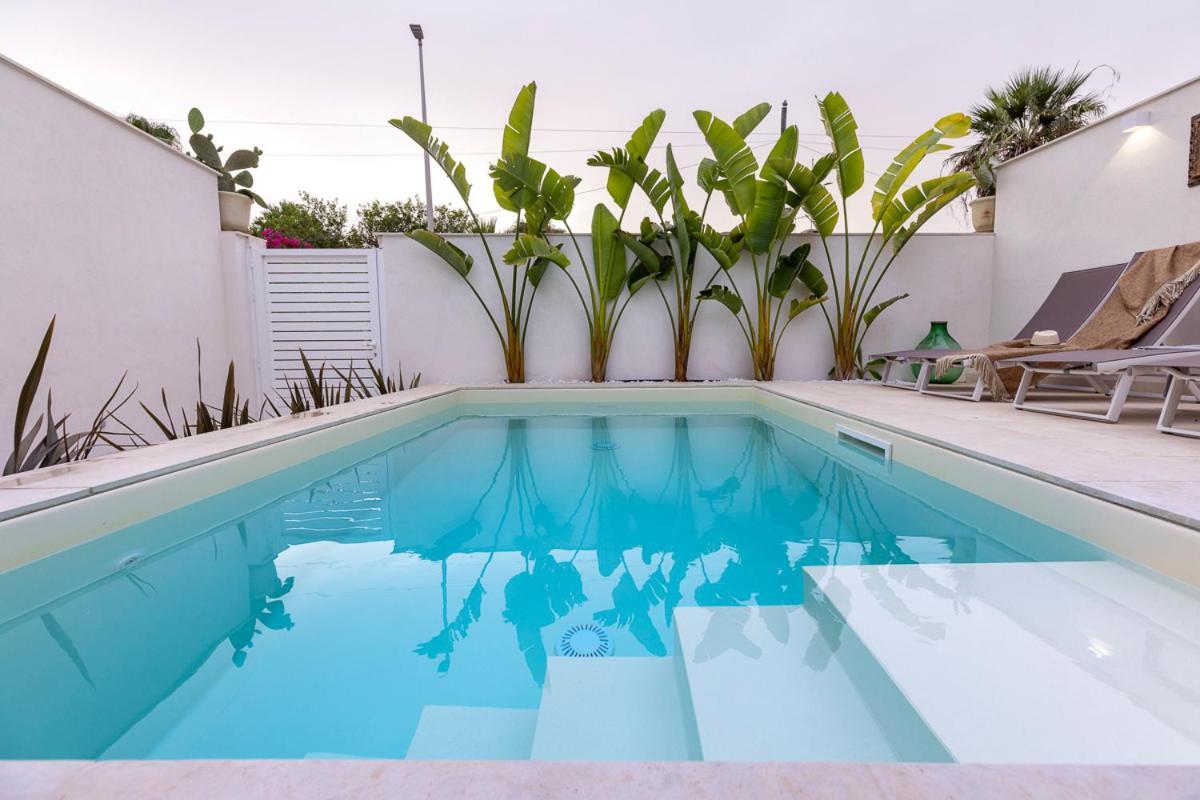 Villa Delle Palme Con Piscina Privata サンタ・マリア・デル・フォカッロ エクステリア 写真