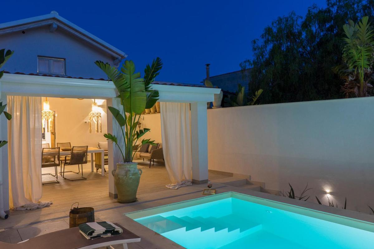Villa Delle Palme Con Piscina Privata サンタ・マリア・デル・フォカッロ エクステリア 写真