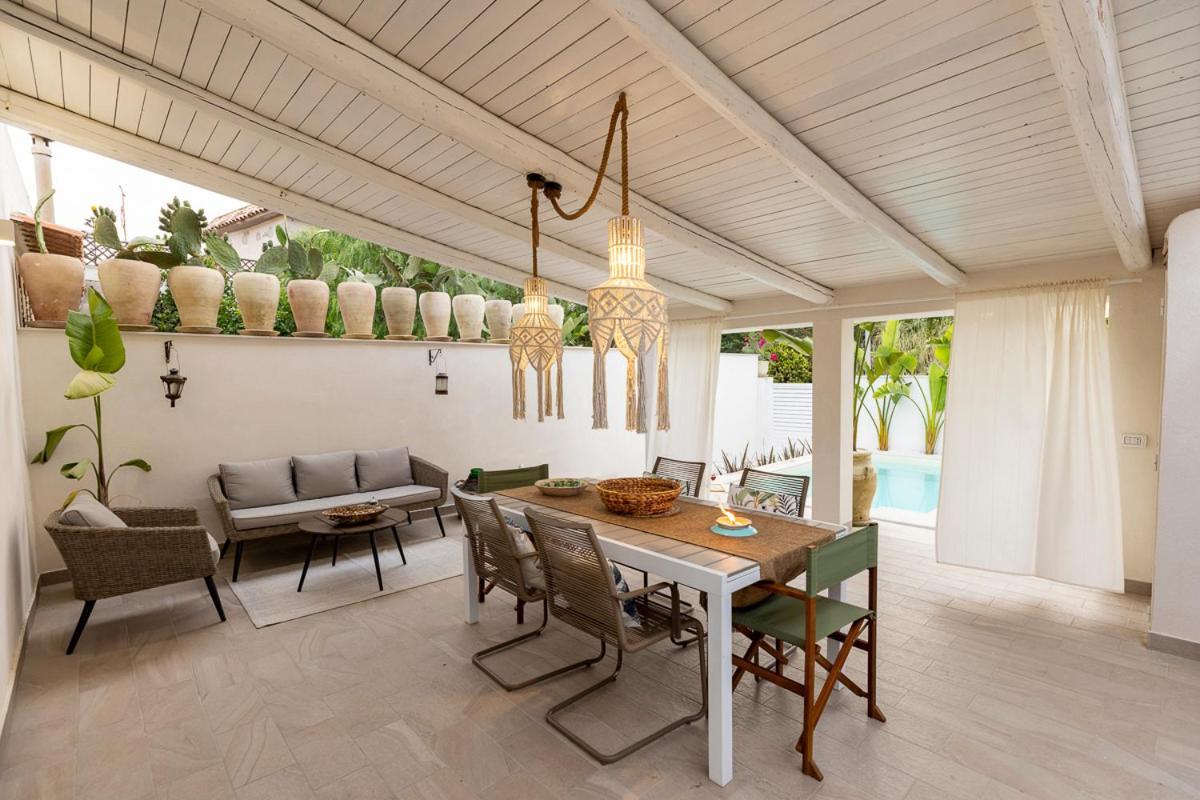 Villa Delle Palme Con Piscina Privata サンタ・マリア・デル・フォカッロ エクステリア 写真